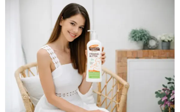 Стягащ лосион за тяло: ежедневна грижа за по-гладка и стегната кожа Стягащ лосион за тяло: ежедневна грижа за по-гладка и стегната кожа